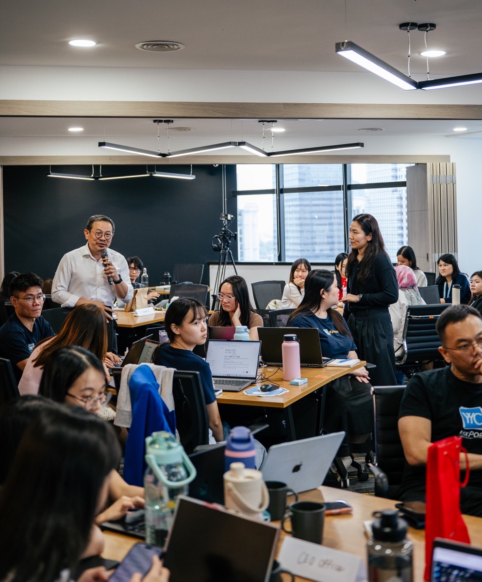 Interactive Q&A moment with a senior leader and the full workshop room